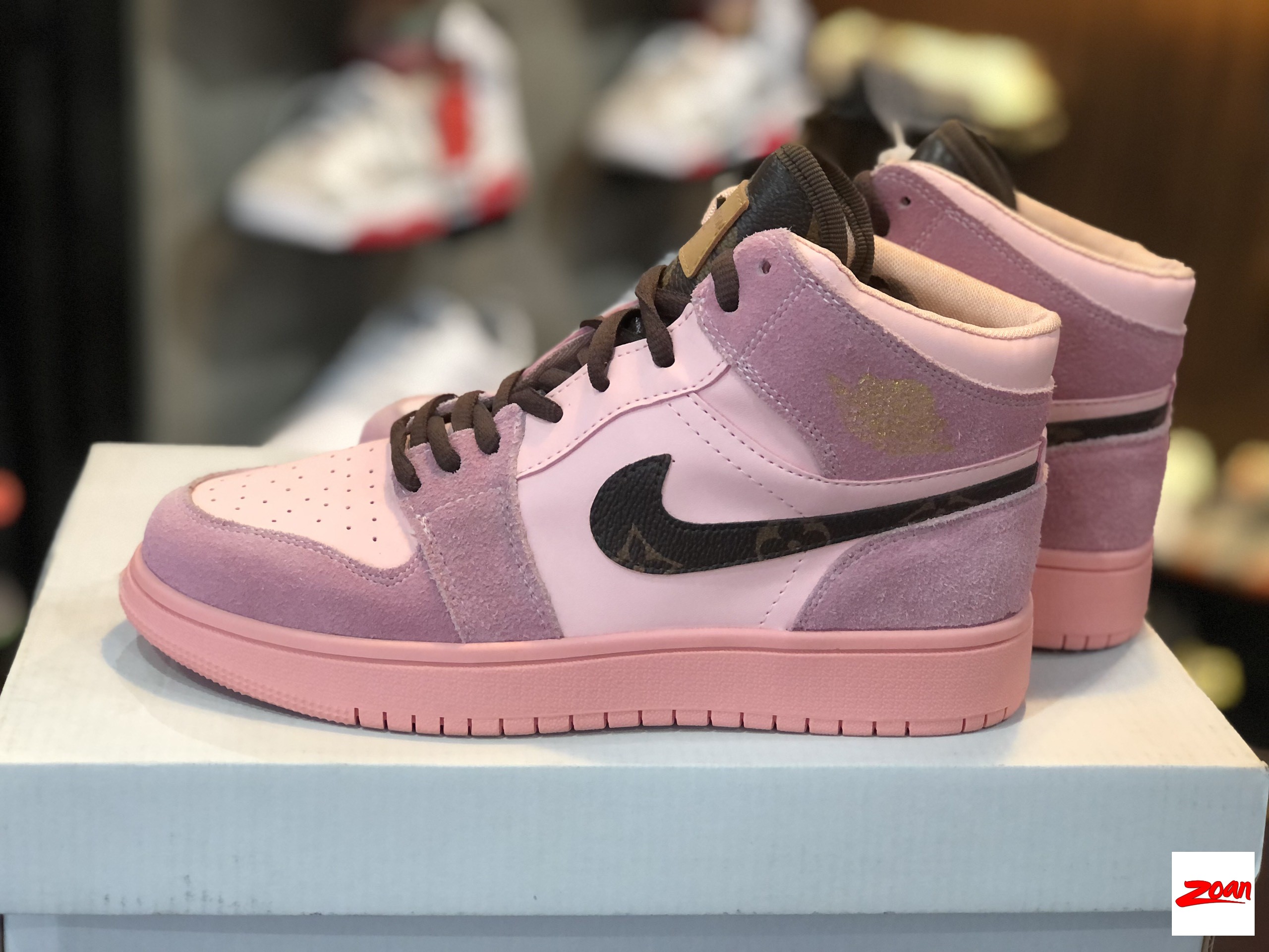 Nike Jordan 1 Mid LOUISVUITTON Paris Pink